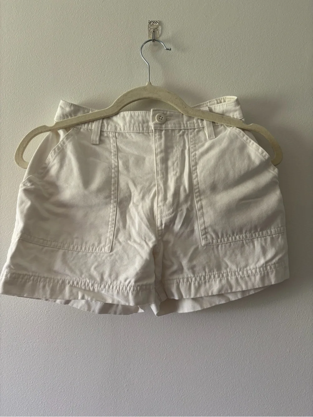 Vans Women’s shorts - Picture 1 of 3
